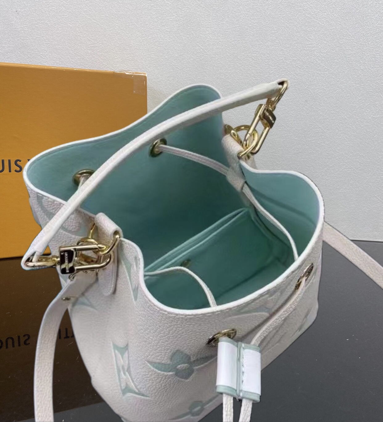 Louis Vuitton Bucket Bags